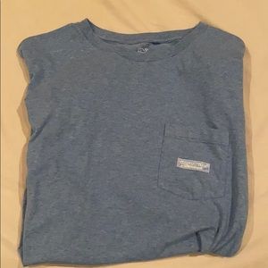 Vineyard vines t shirt
